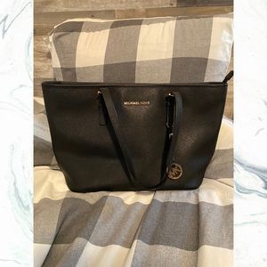 michael kors shoulder bag